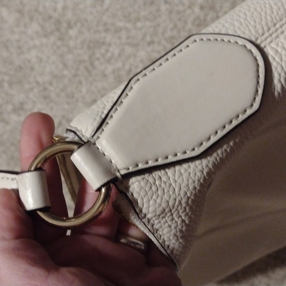 Michael kors purse - Picture 10 of 14